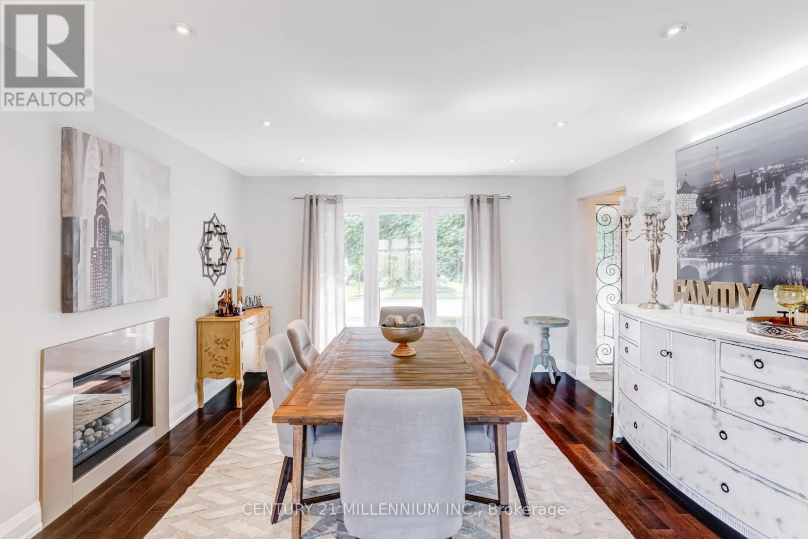14 GREYSTONE CRESCENT