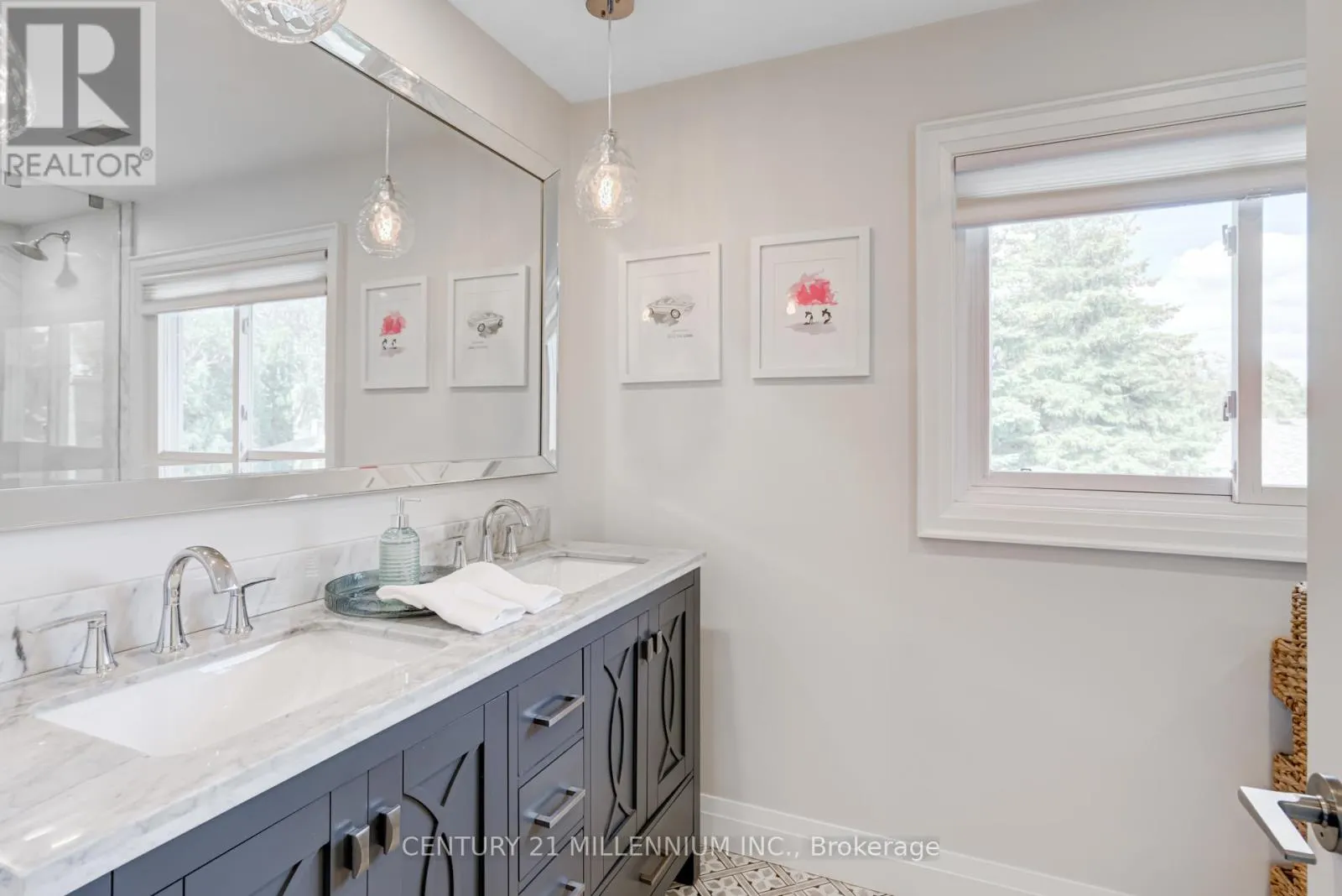 14 GREYSTONE CRESCENT