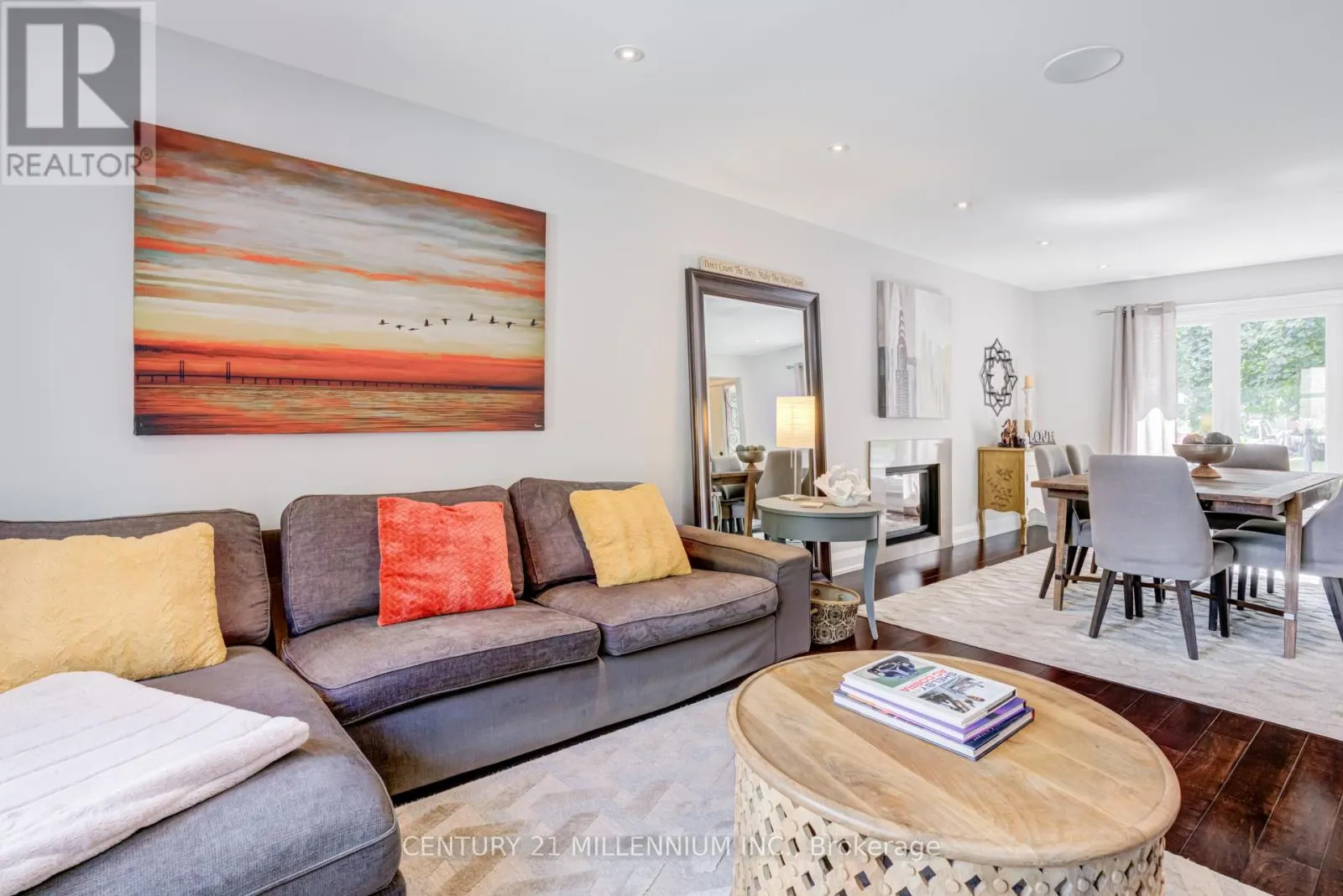 14 GREYSTONE CRESCENT