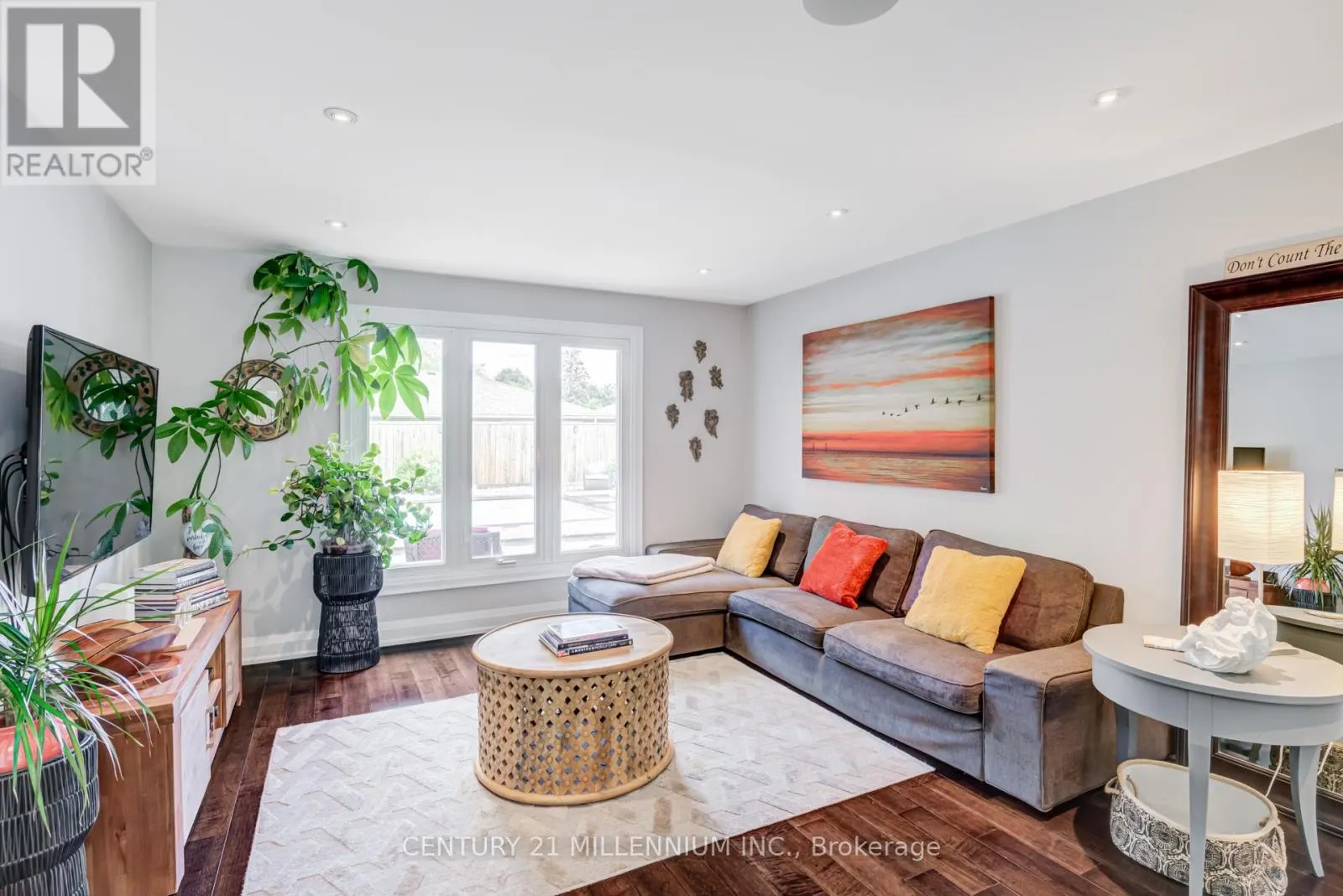 14 GREYSTONE CRESCENT