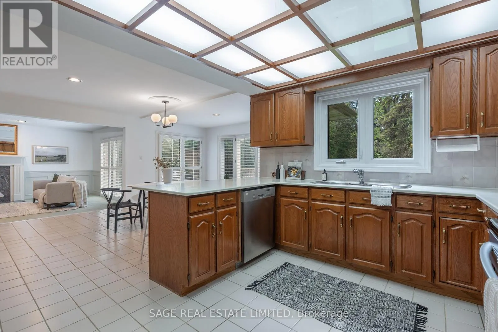 172 BURNHAMTHORPE ROAD