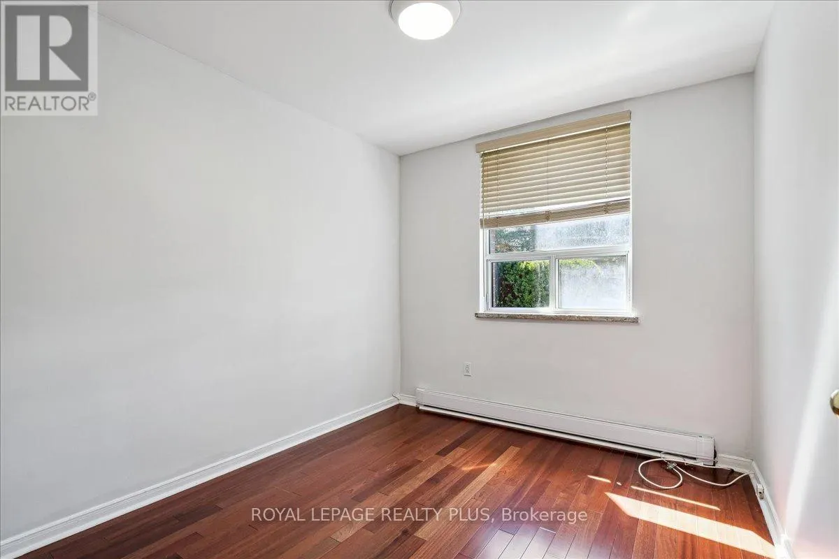 102 - 1660 BLOOR STREET E