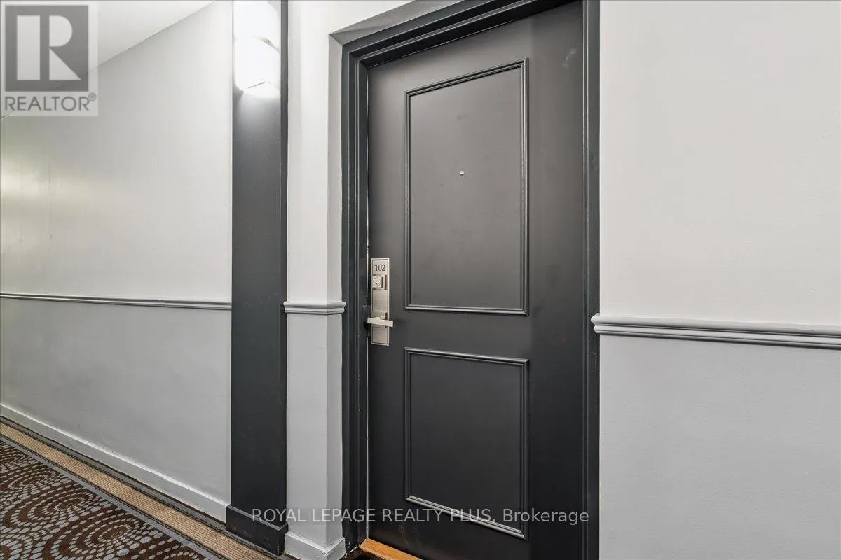 102 - 1660 BLOOR STREET E