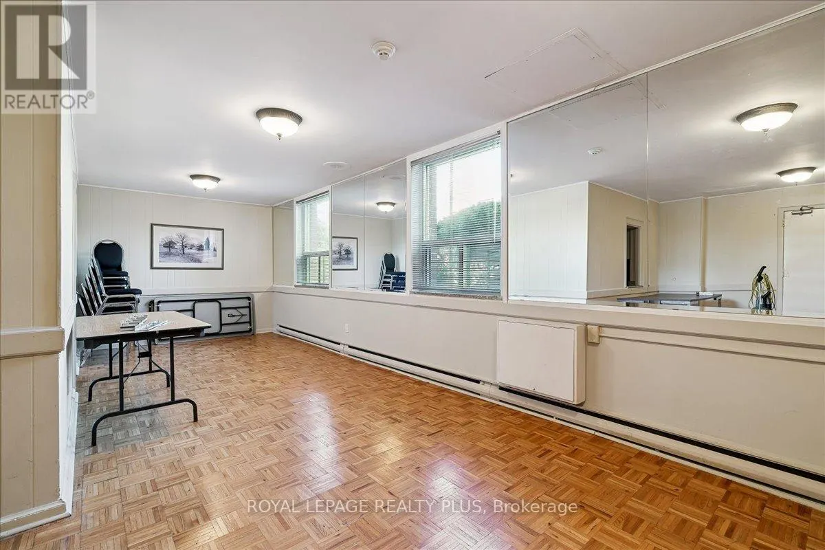 102 - 1660 BLOOR STREET E
