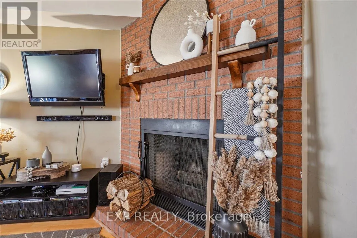 7 ROSSET VALLEY COURT