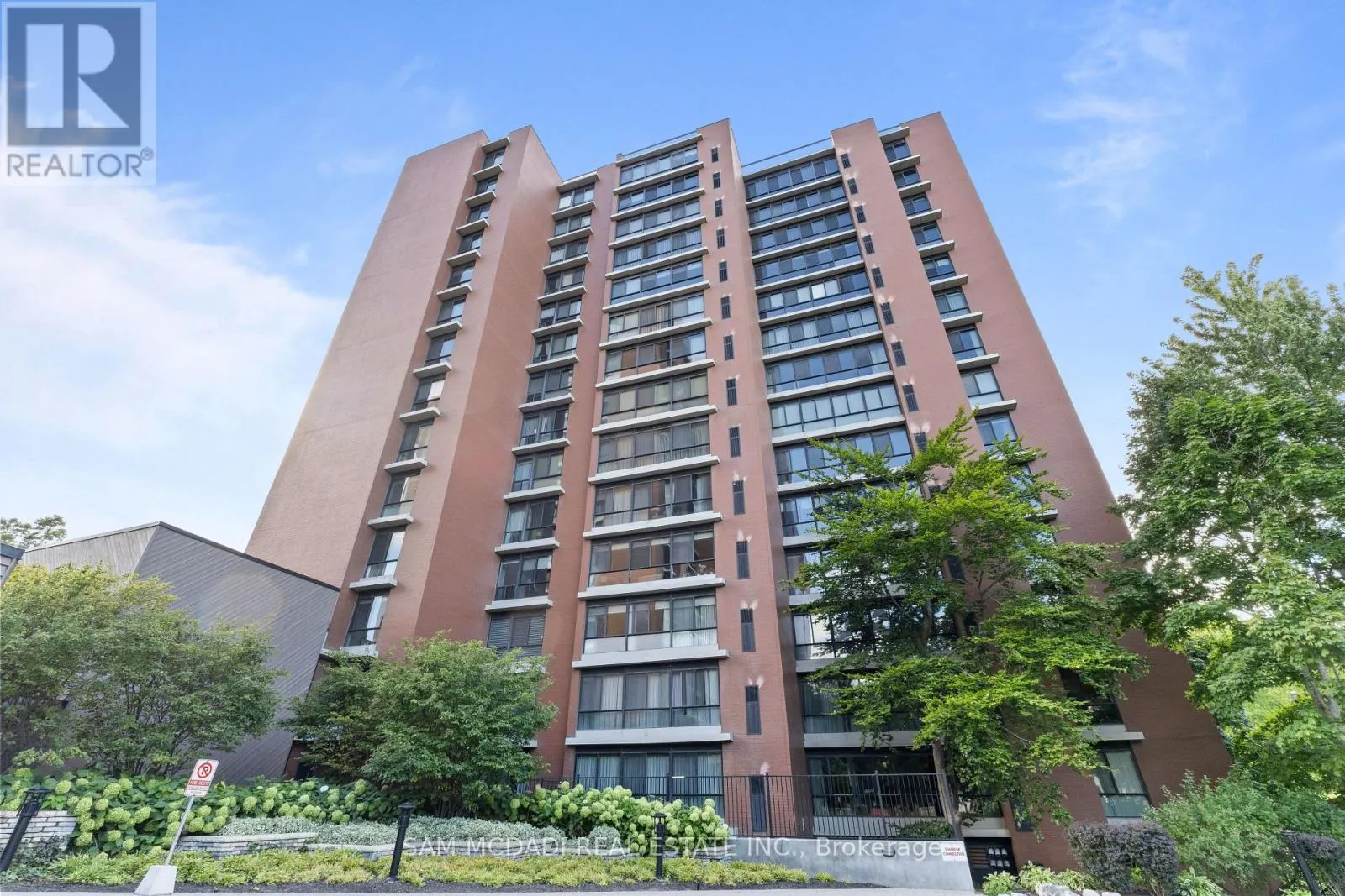 401 - 1400 DIXIE ROAD