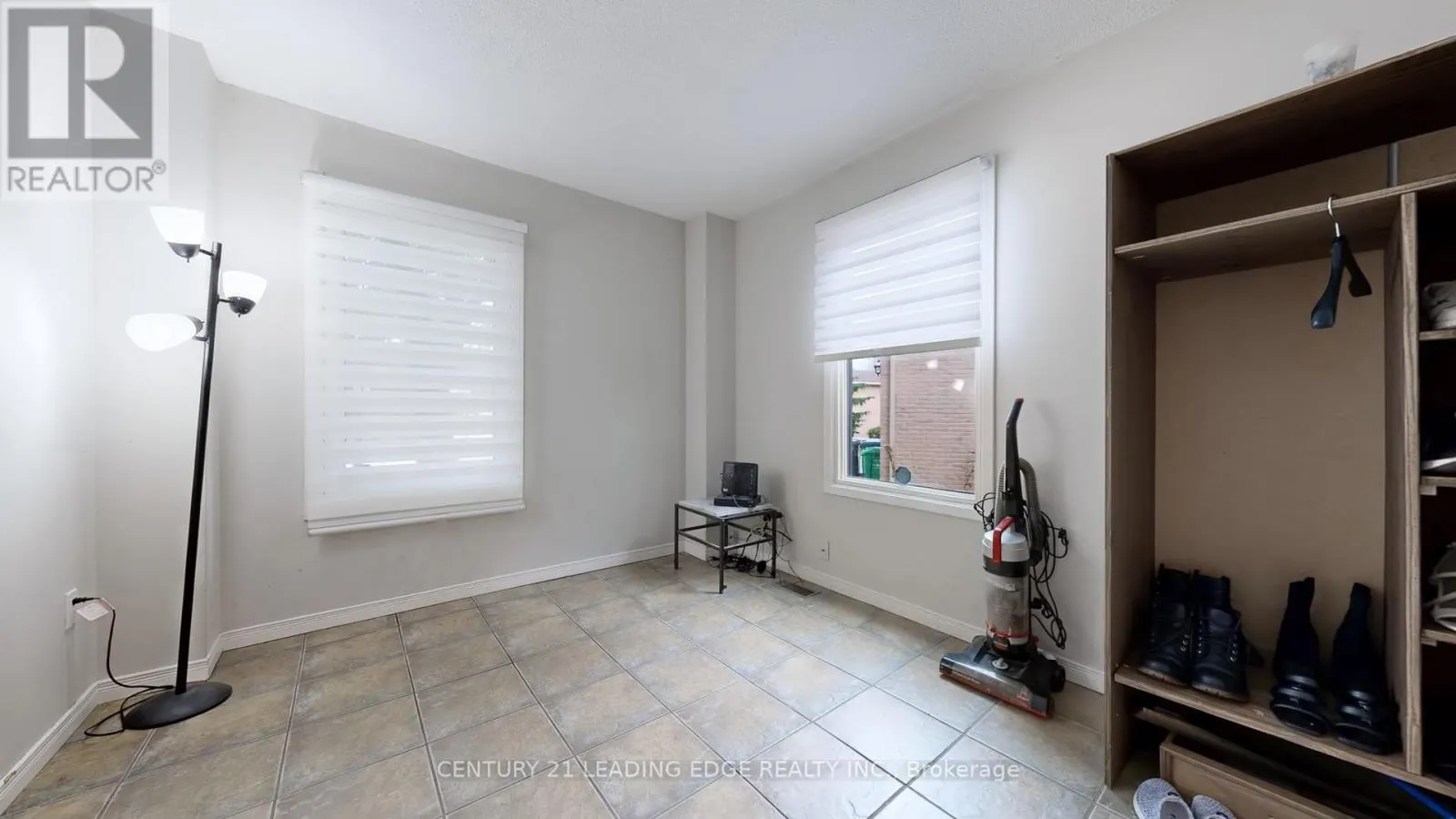 3061 ILOMAR COURT