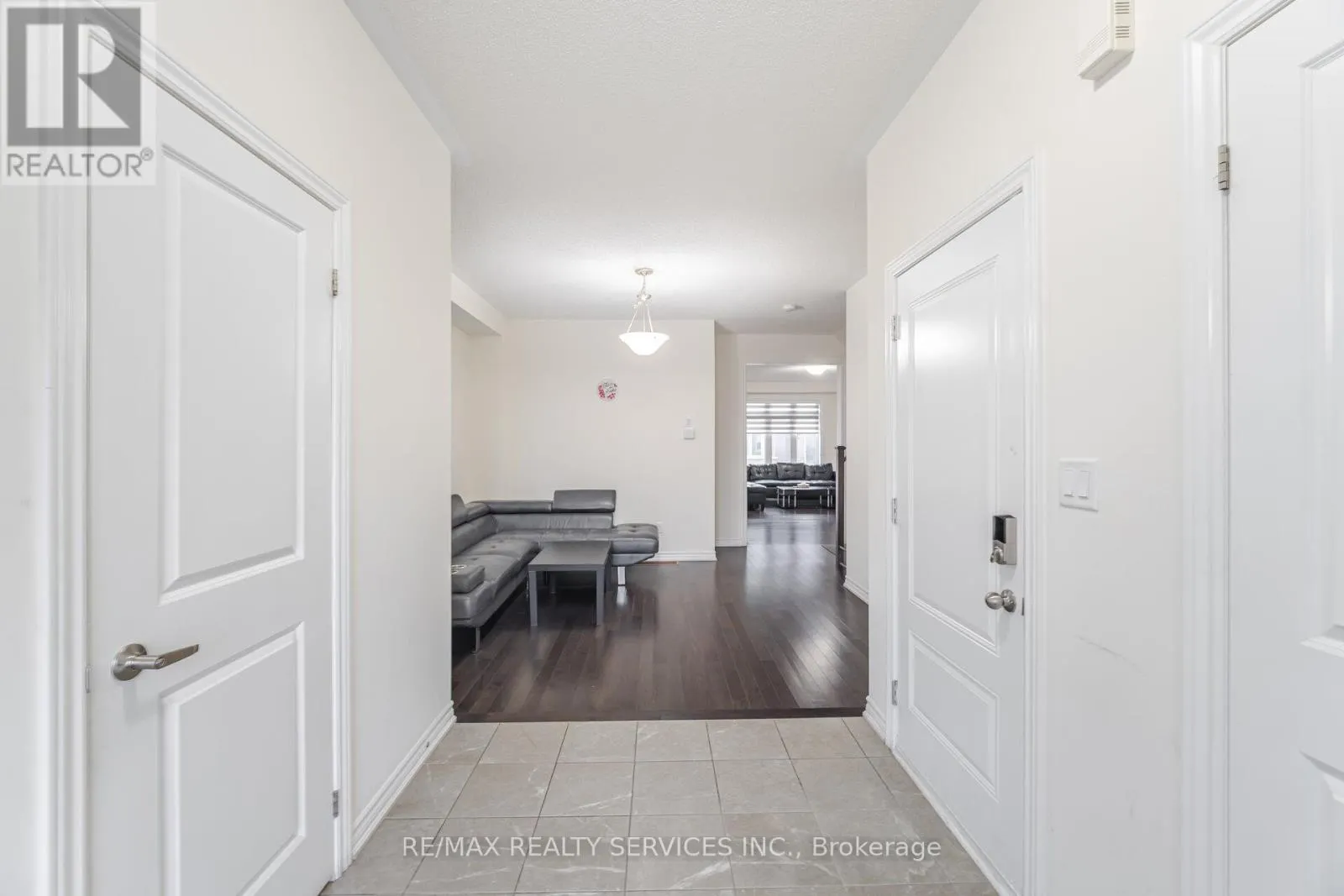 42 THORNVALLEY TERRACE