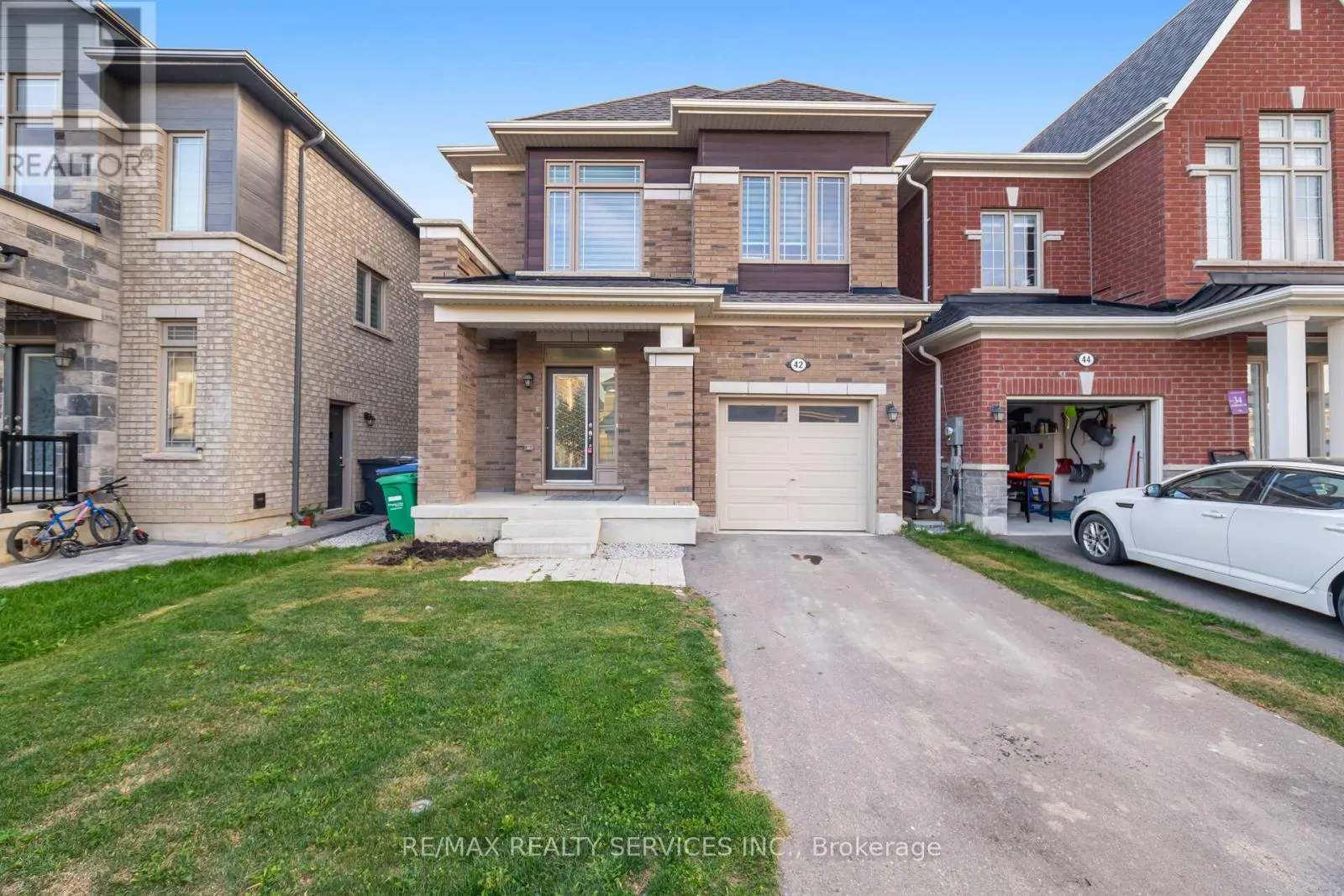 42 THORNVALLEY TERRACE