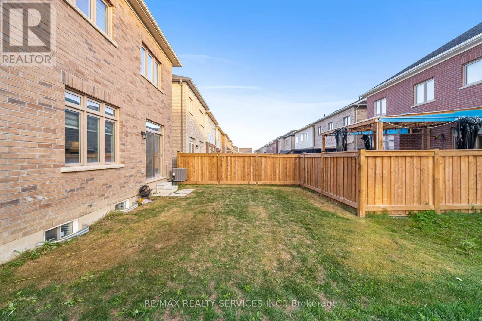 42 THORNVALLEY TERRACE