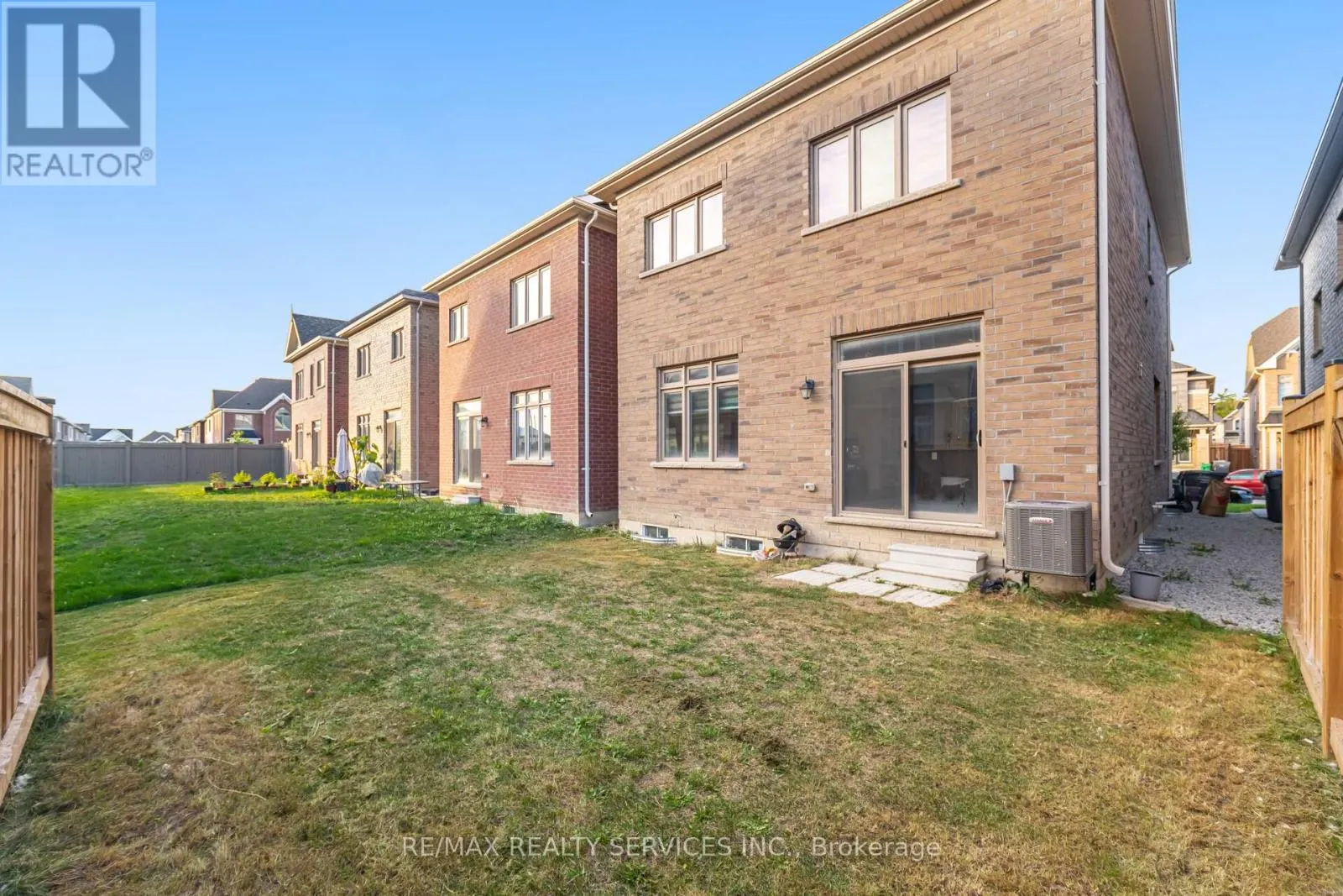 42 THORNVALLEY TERRACE