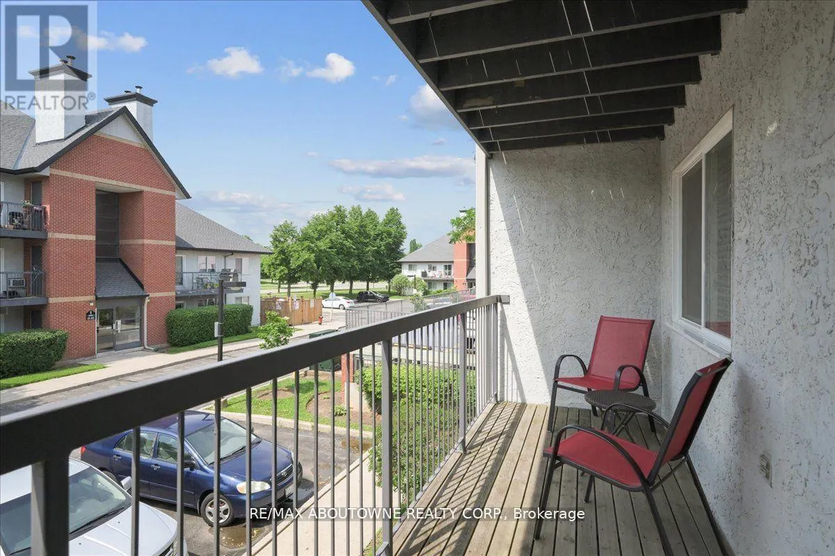 921 - 1450 GLEN ABBEY GATE