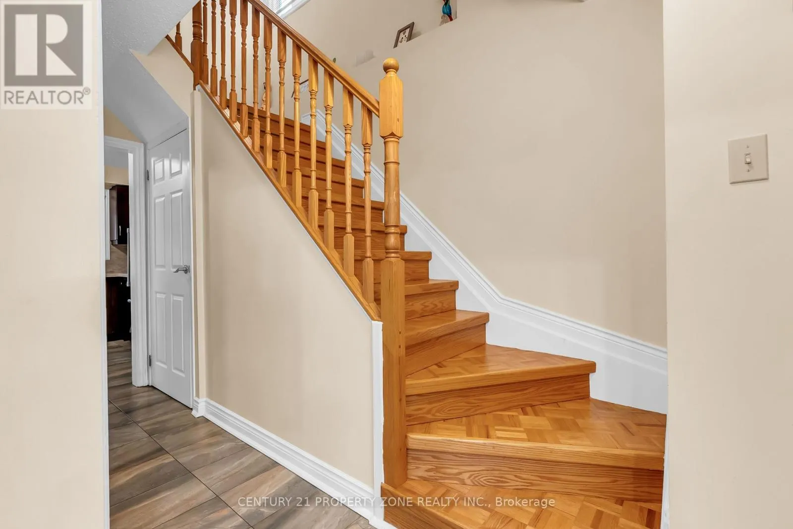 4265 LINGFIELD CRESCENT