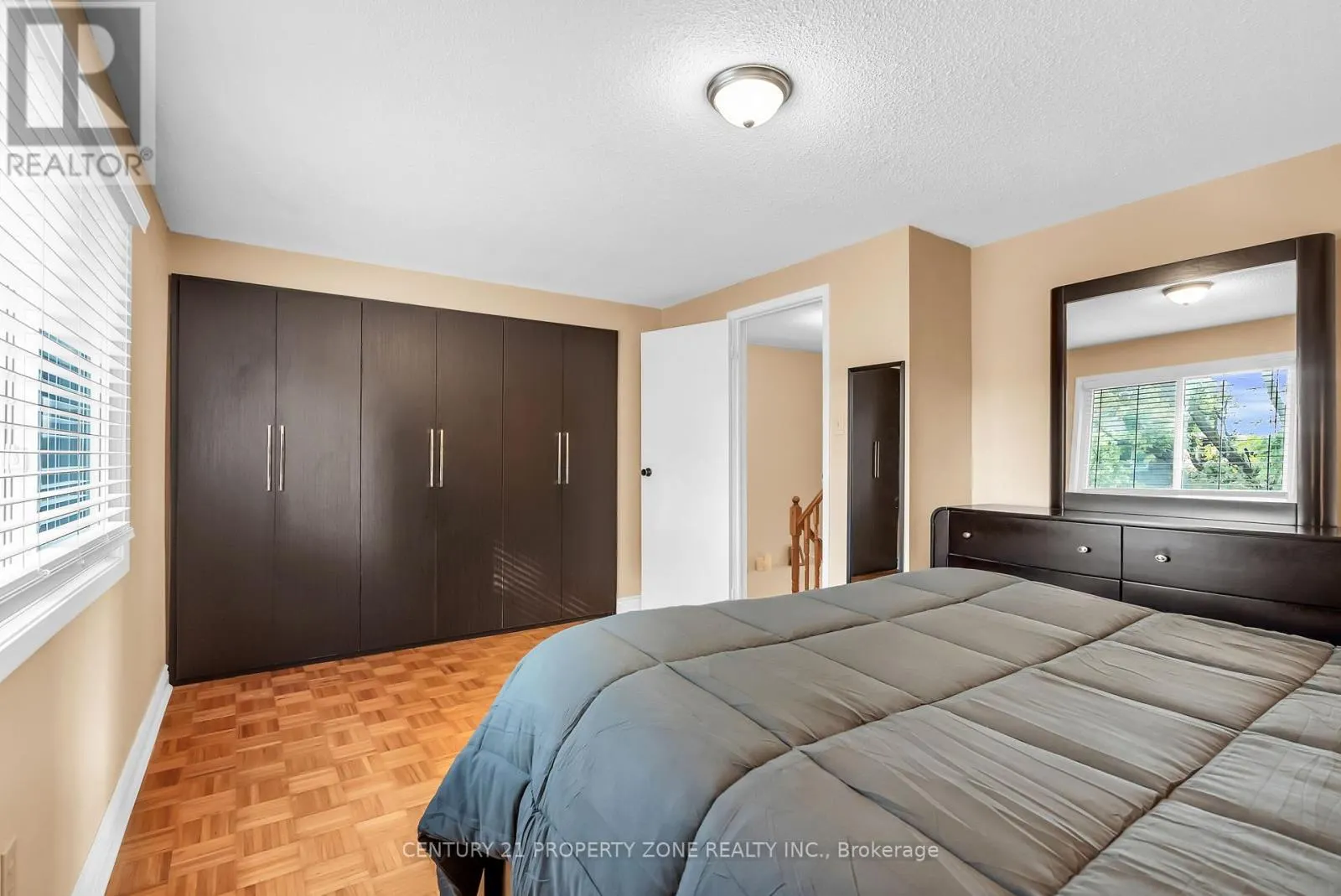 4265 LINGFIELD CRESCENT