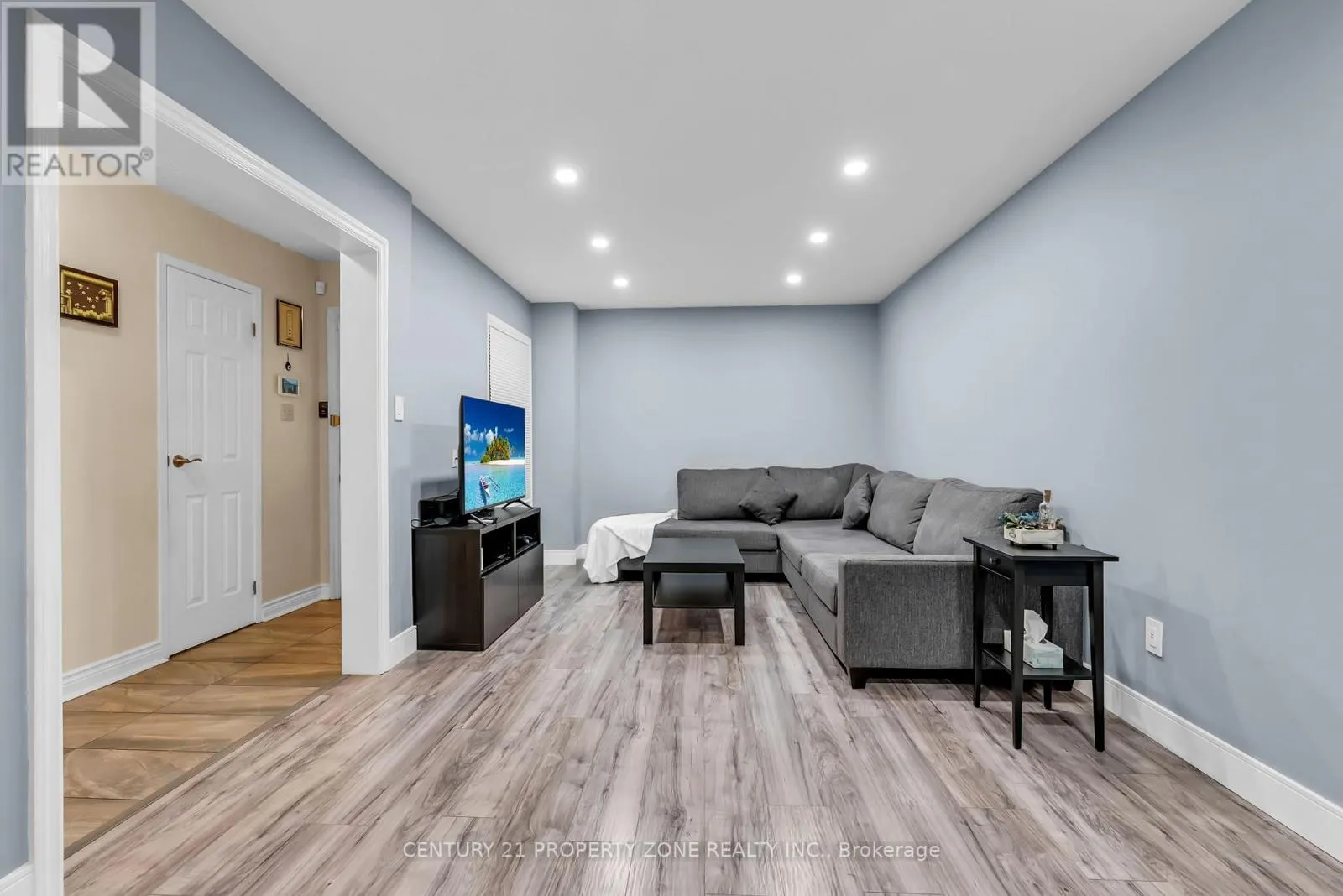 4265 LINGFIELD CRESCENT