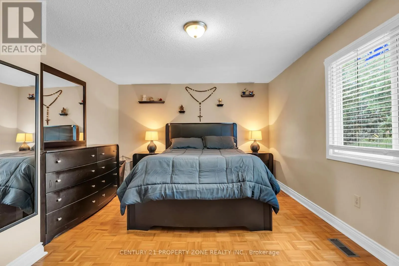 4265 LINGFIELD CRESCENT