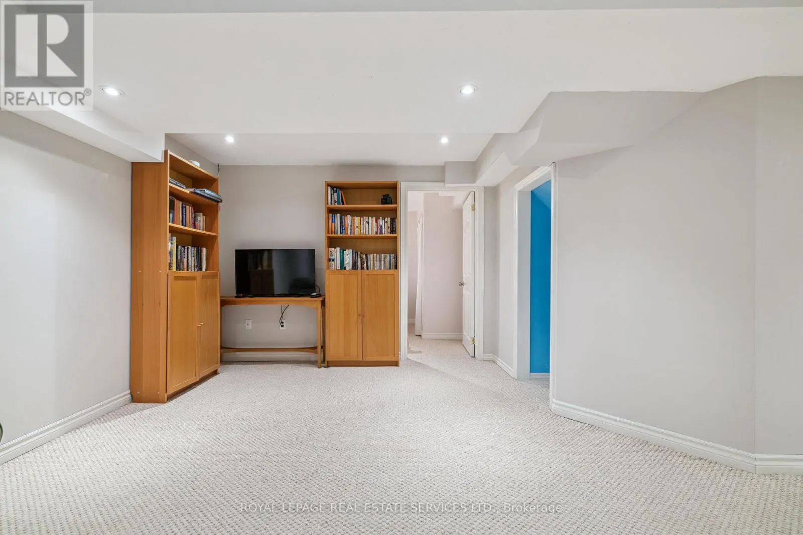 5186 RAVINE CRESCENT
