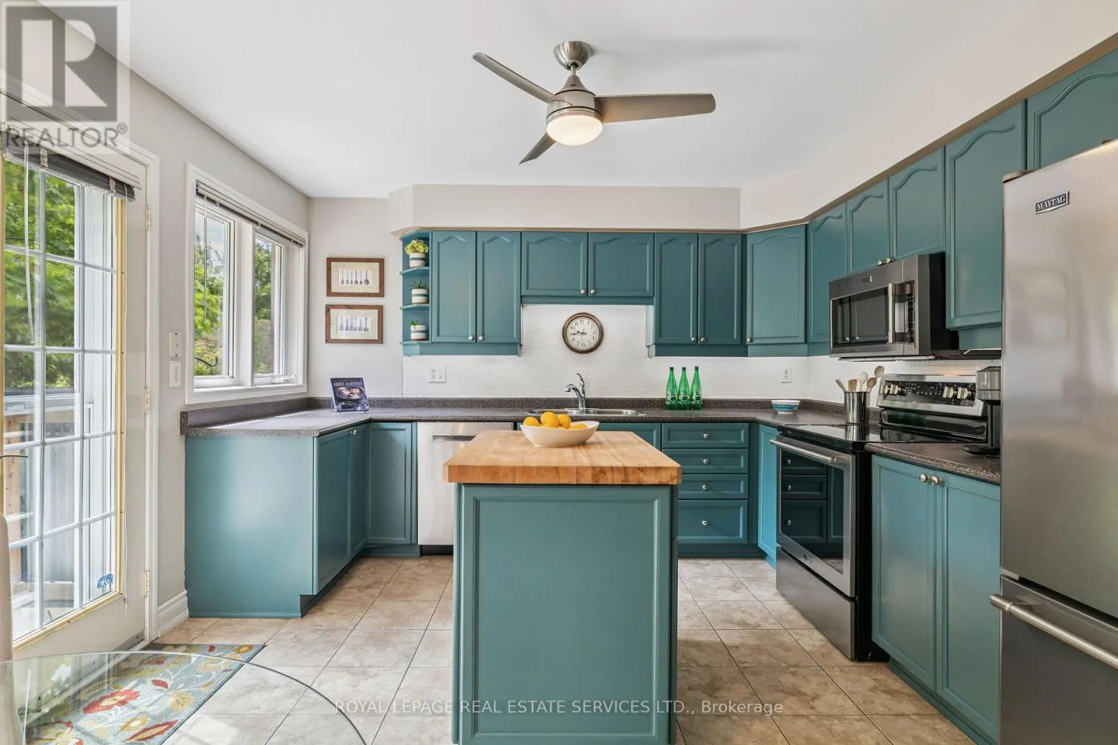 5186 RAVINE CRESCENT