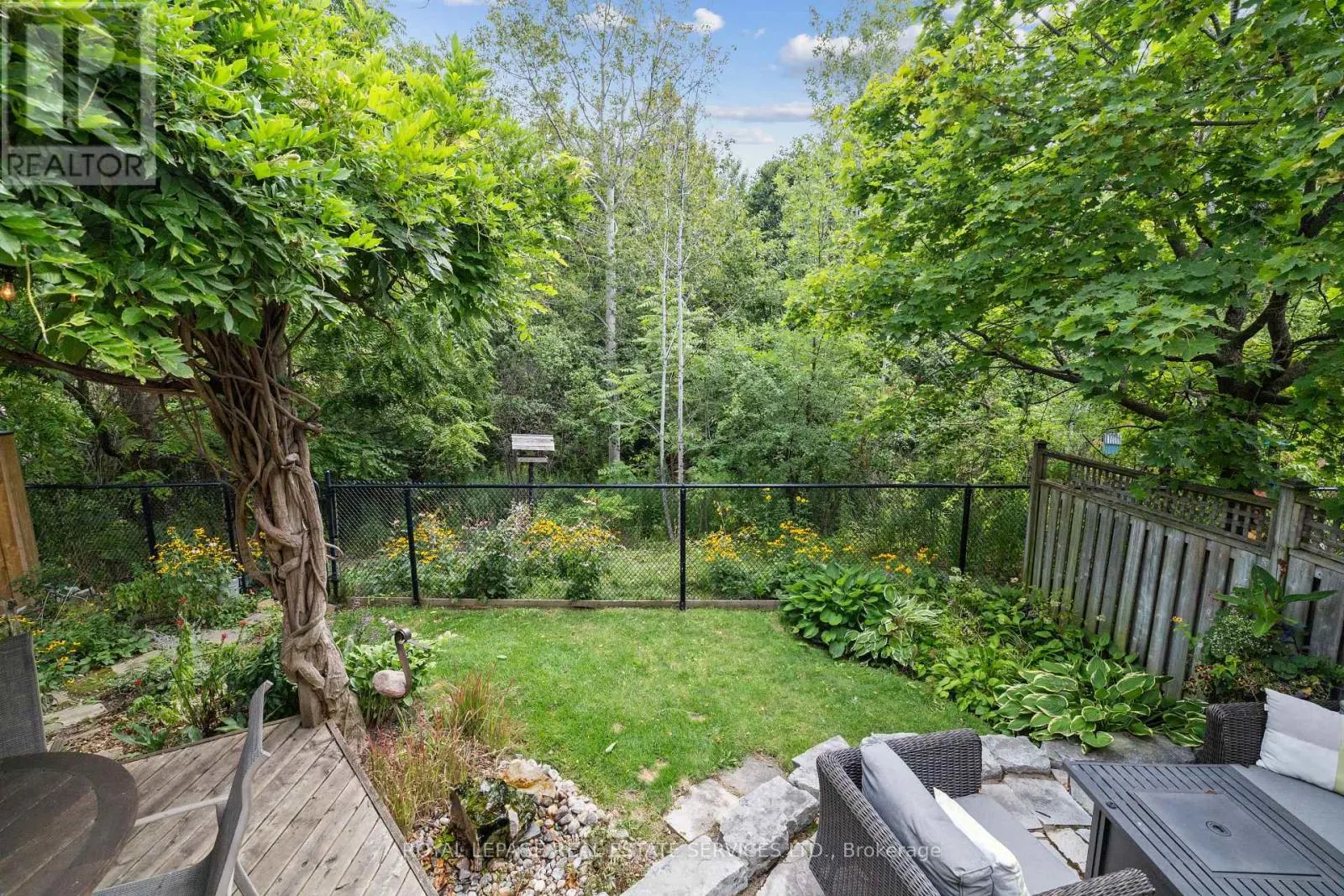 5186 RAVINE CRESCENT