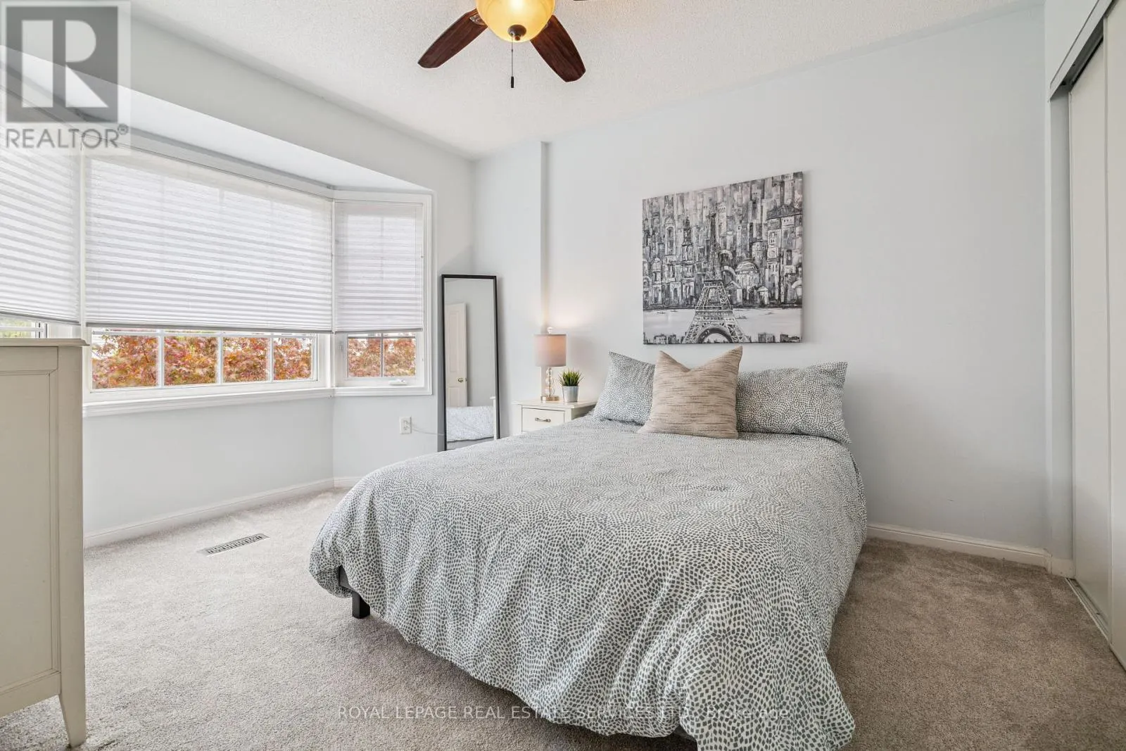 5186 RAVINE CRESCENT