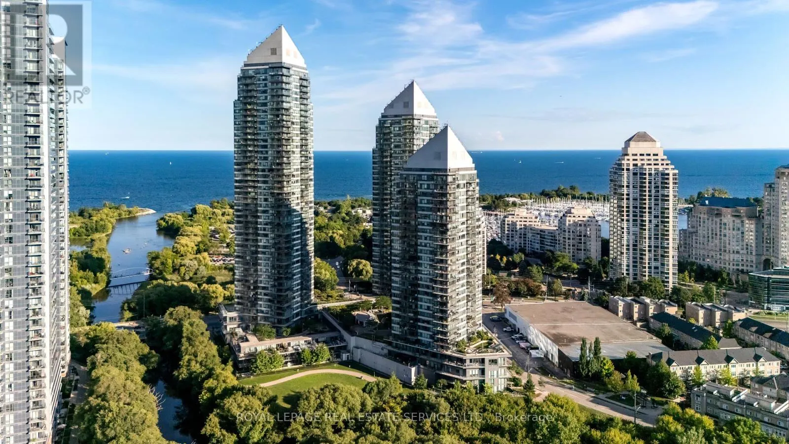 1105 - 15 LEGION ROAD
