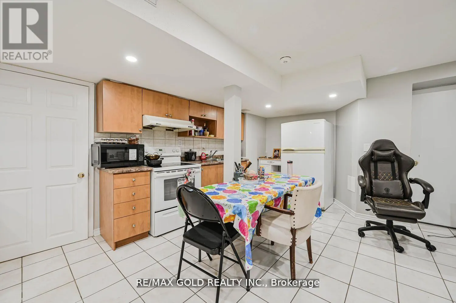 44 RIBBON DRIVE