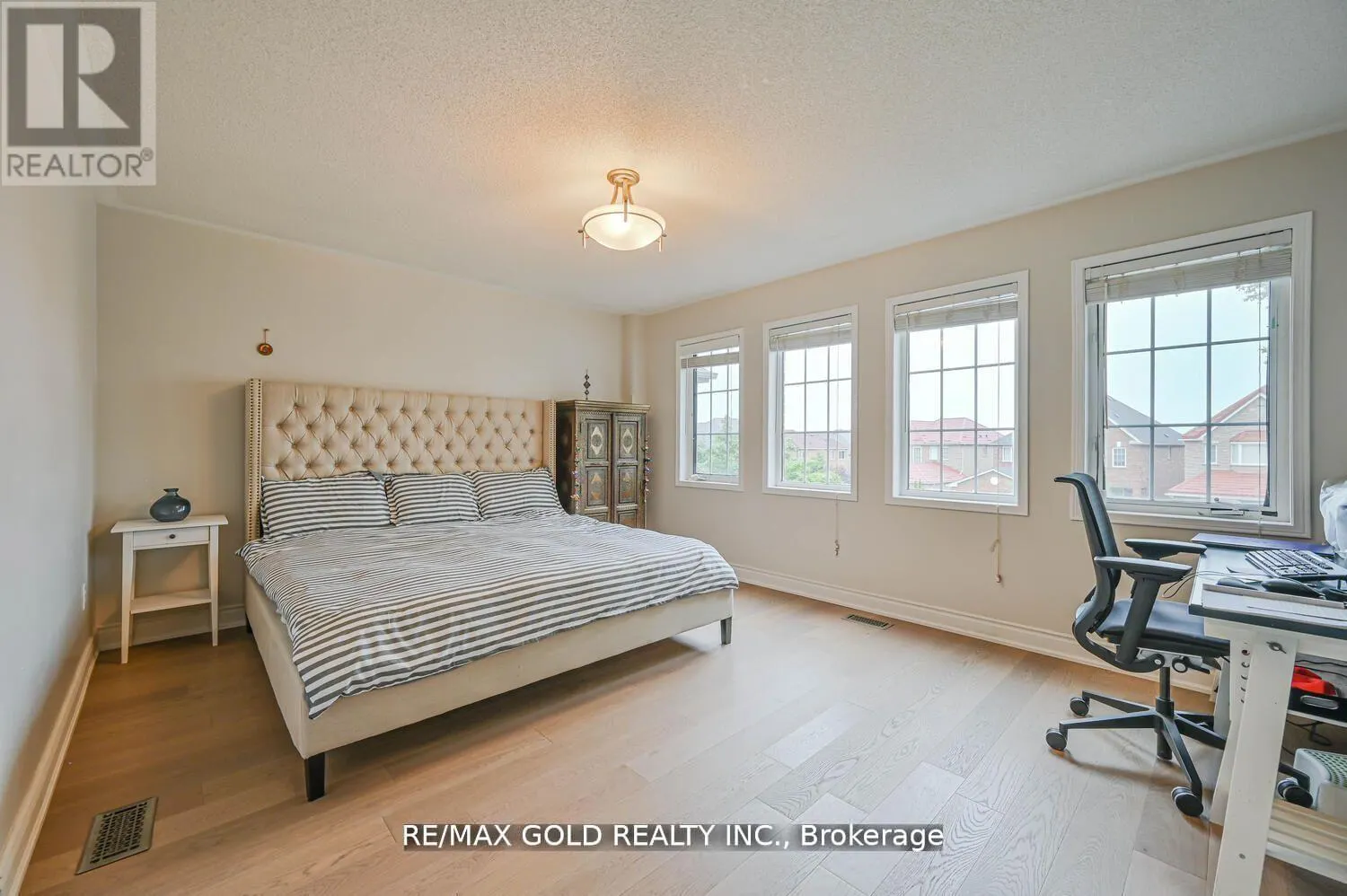 44 RIBBON DRIVE