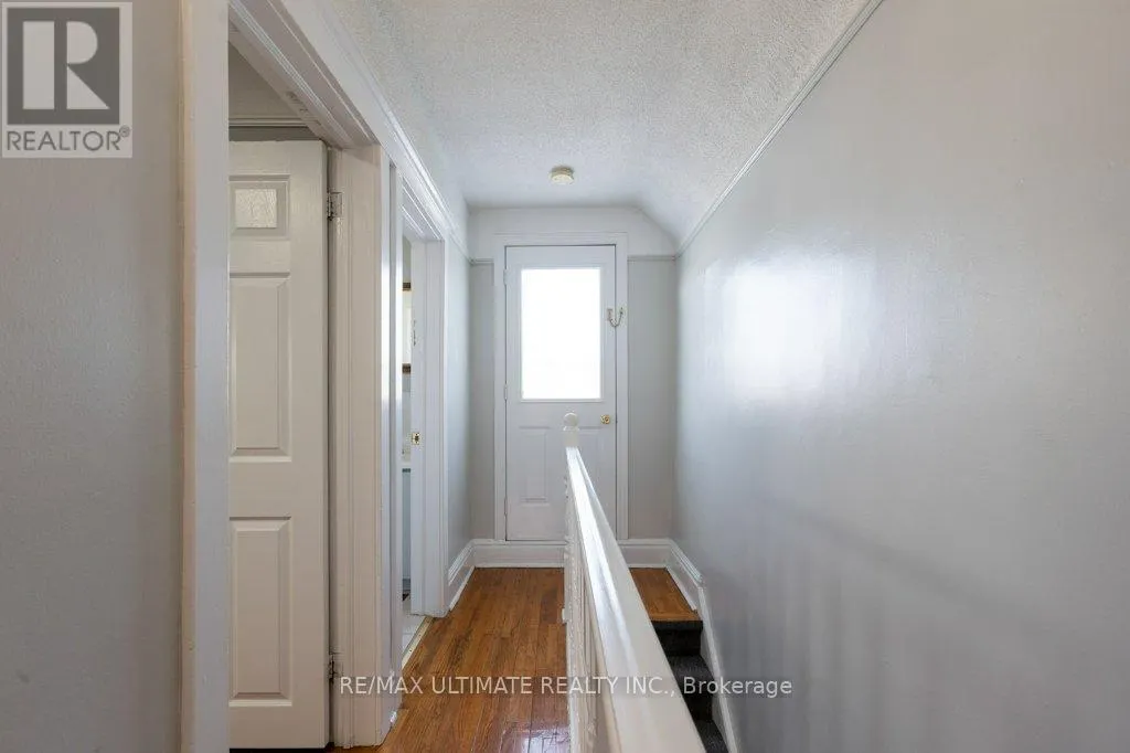 281 BOON AVENUE