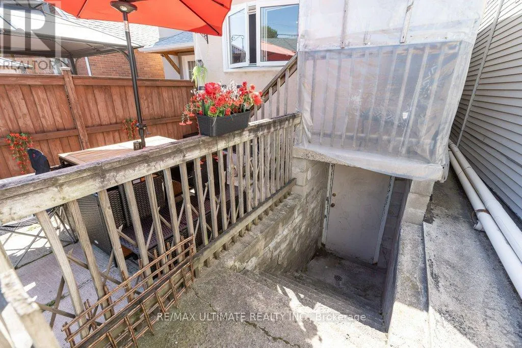 281 BOON AVENUE