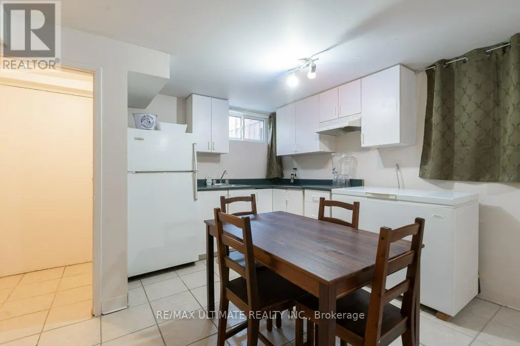 281 BOON AVENUE