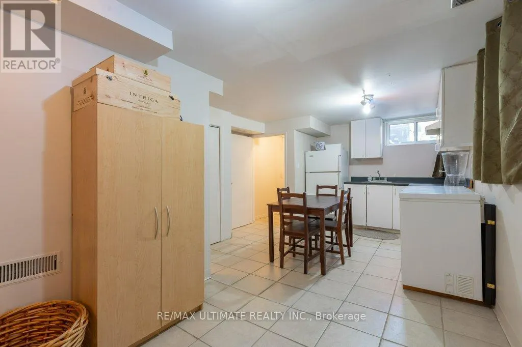 281 BOON AVENUE