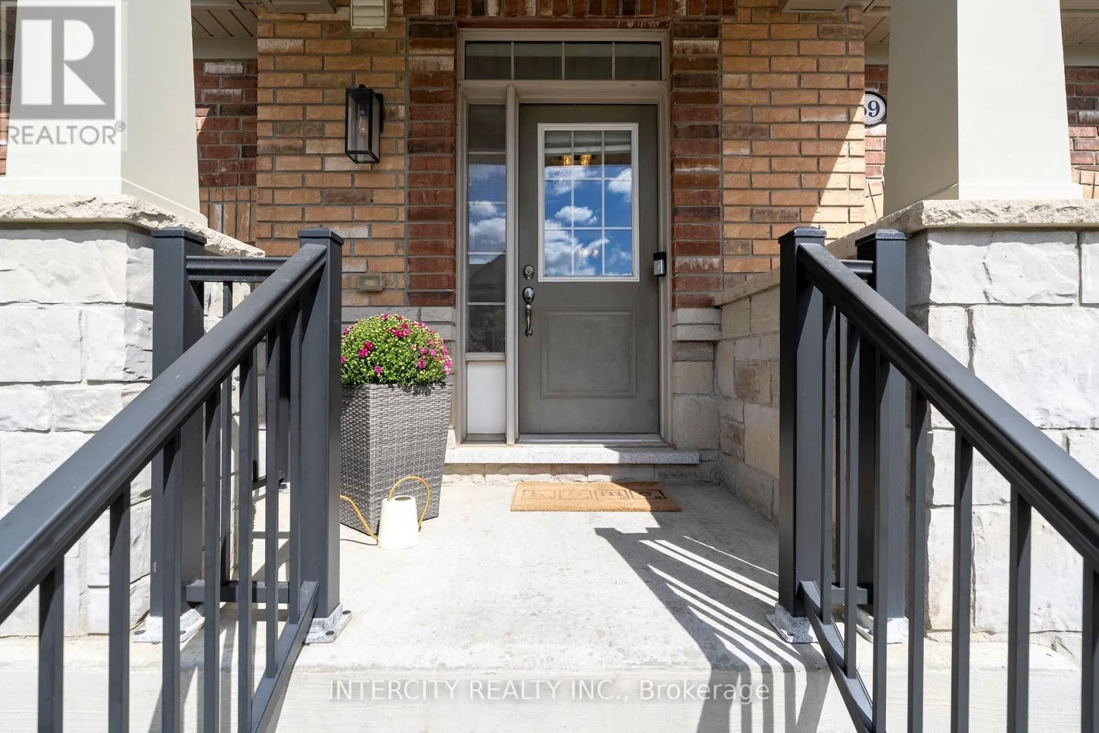 59 MORRA AVENUE