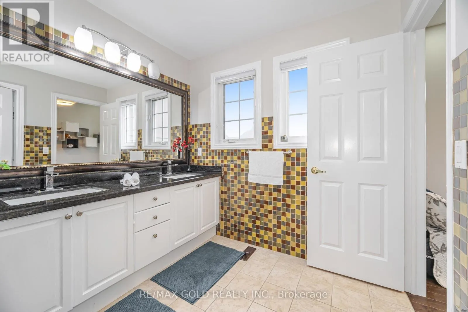 2 BELLEVILLE DRIVE