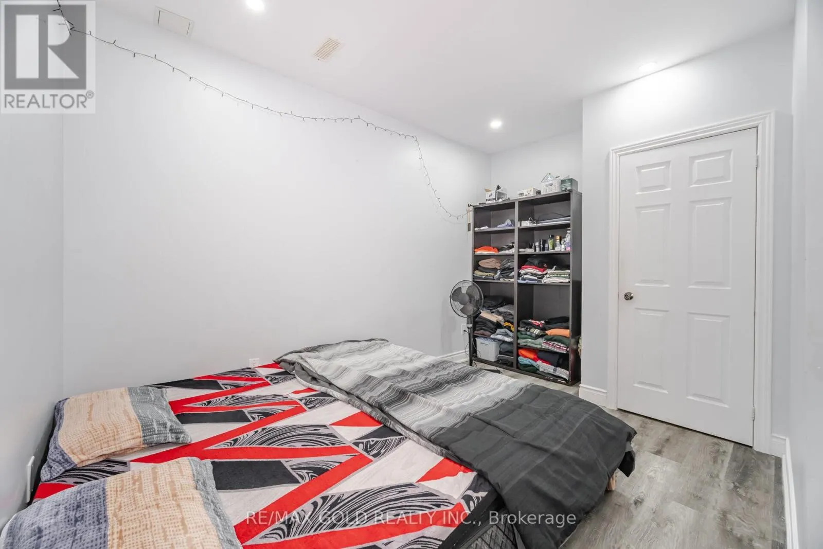 2 BELLEVILLE DRIVE