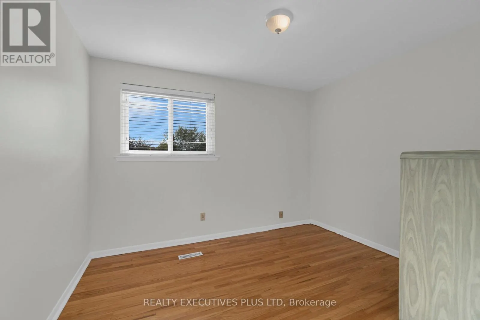 57 DONCASTER DRIVE