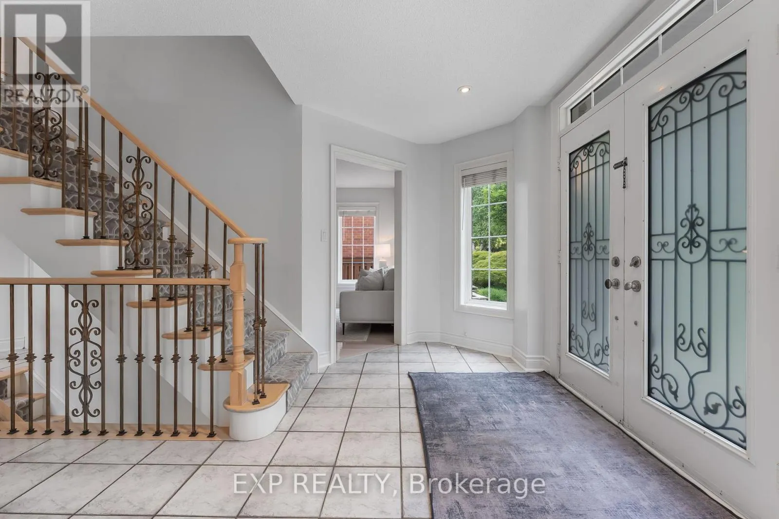 2000 PEAK PLACE