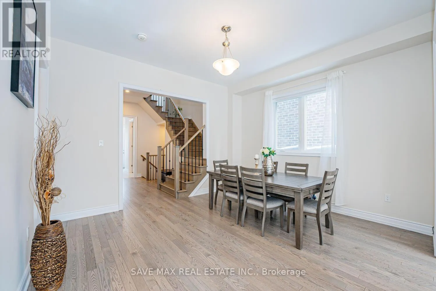 3328 POST ROAD