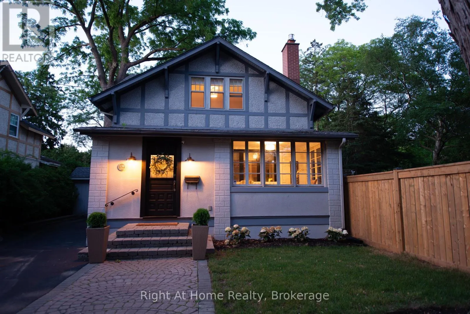 139 ALLAN STREET