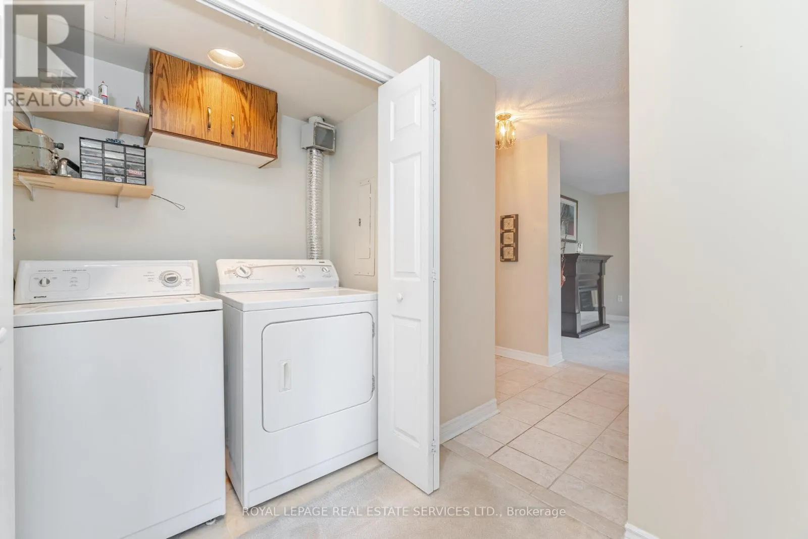 102 - 3590 KANEFF CRESCENT
