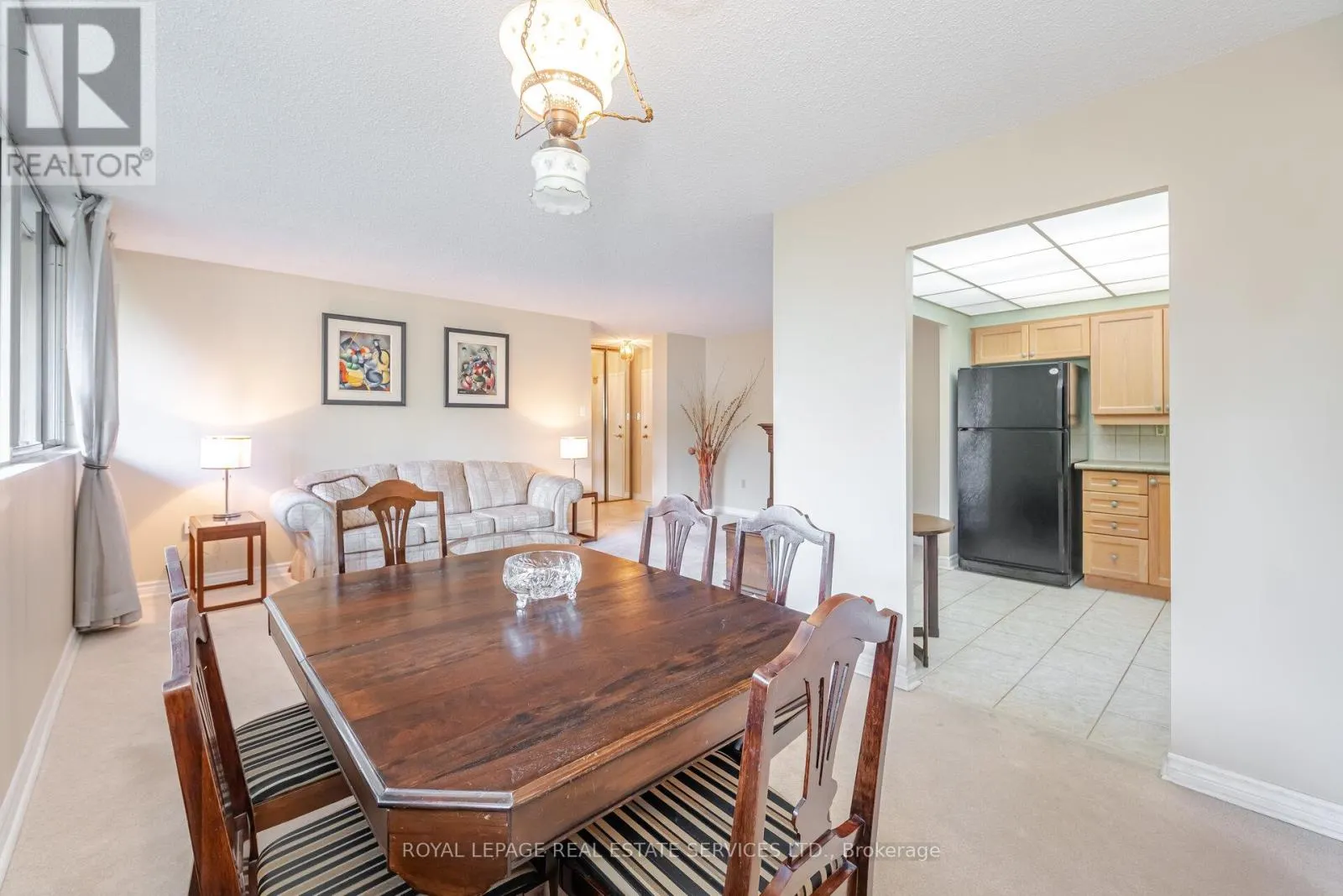 102 - 3590 KANEFF CRESCENT