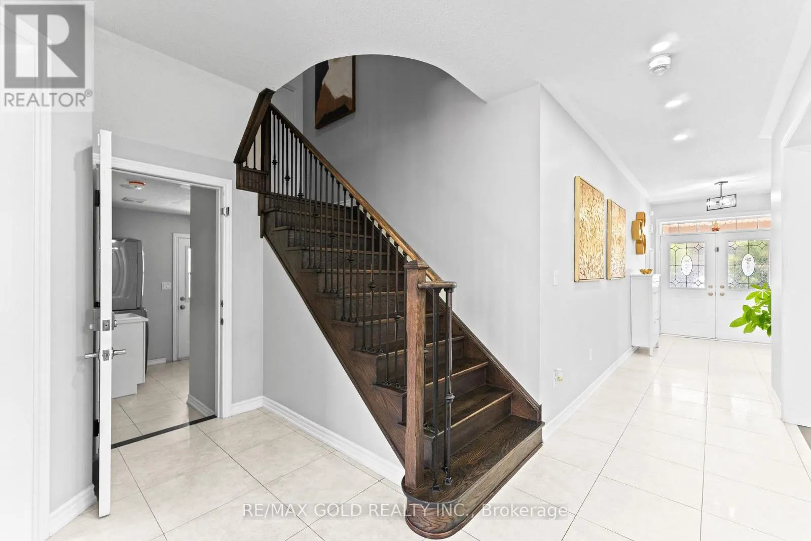 16 CLOVERHAVEN ROAD