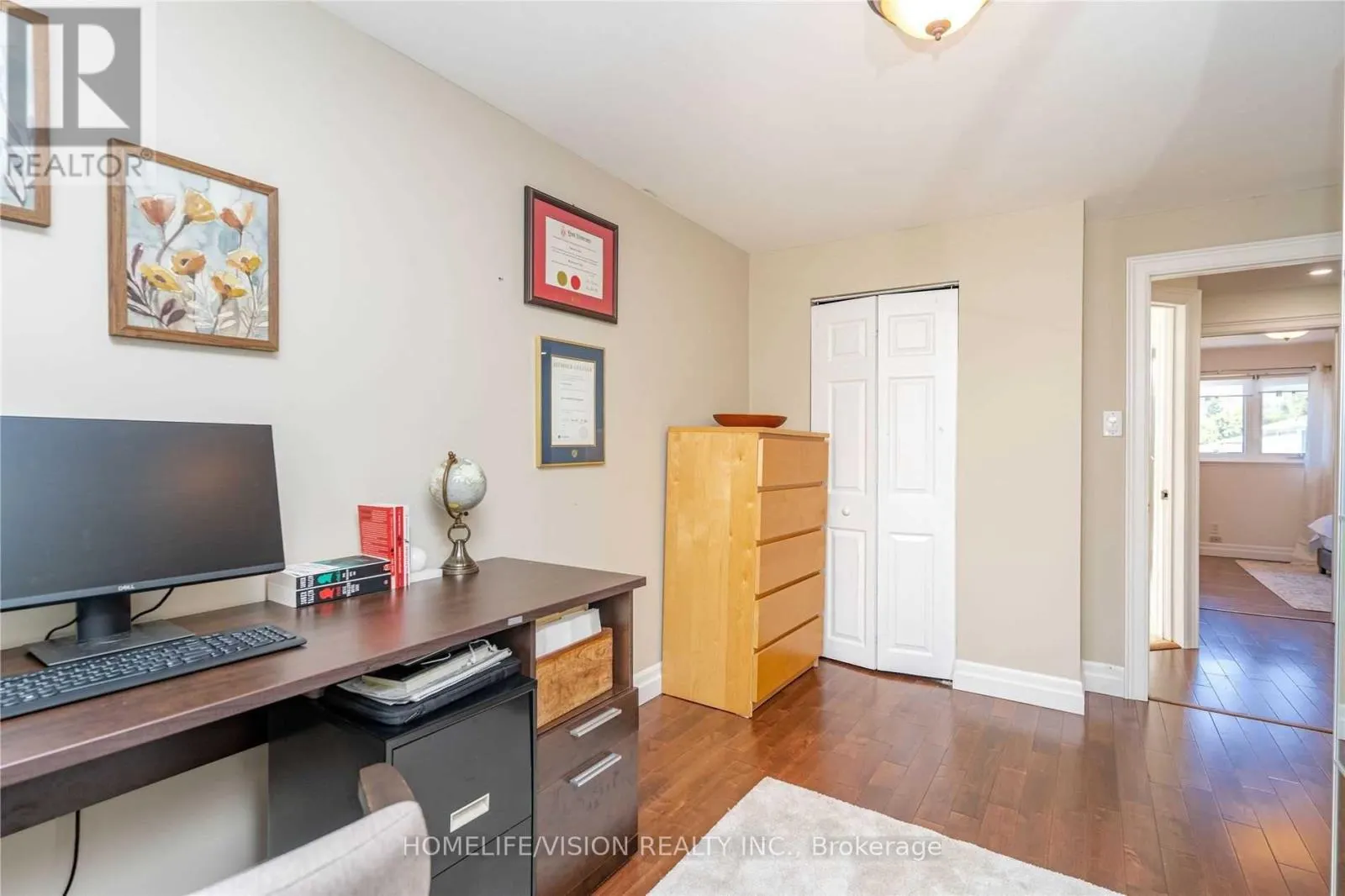 16 PALGRAVE CRESCENT