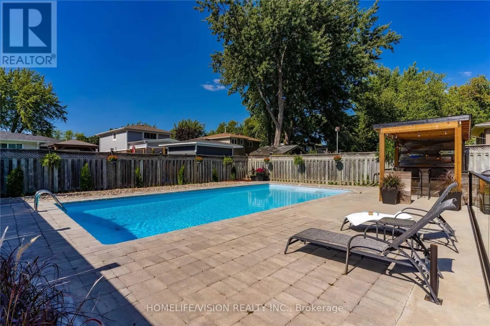 16 PALGRAVE CRESCENT