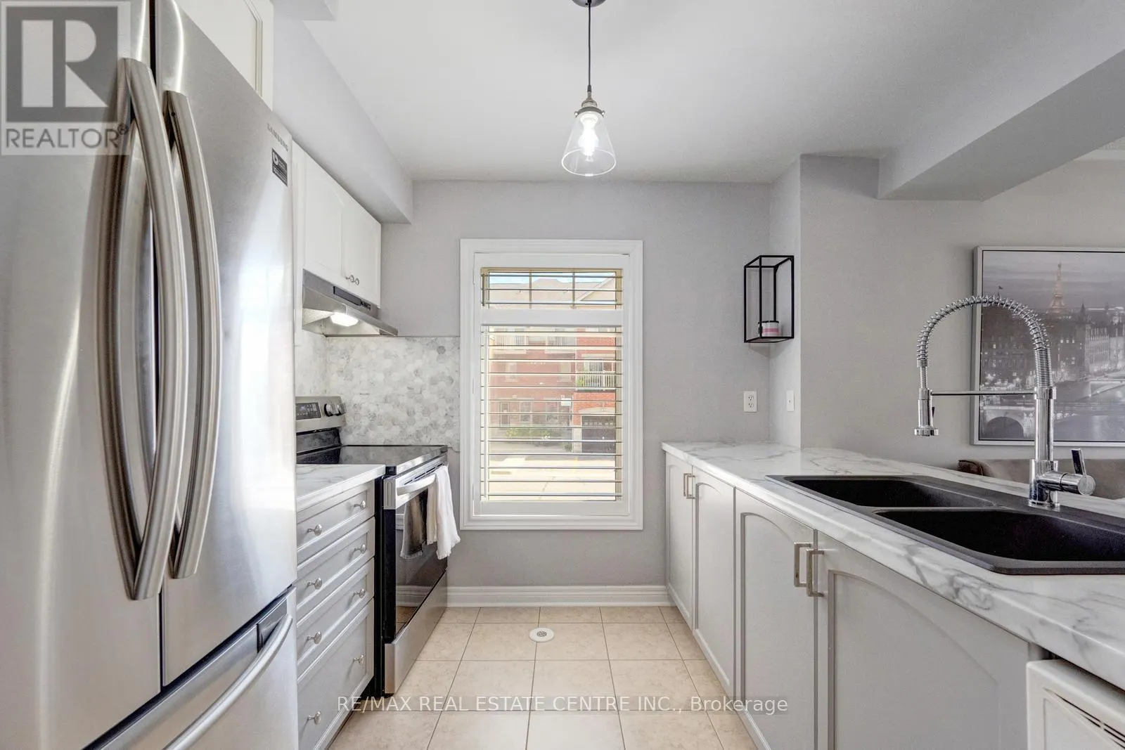 11 - 3250 BENTLEY DRIVE