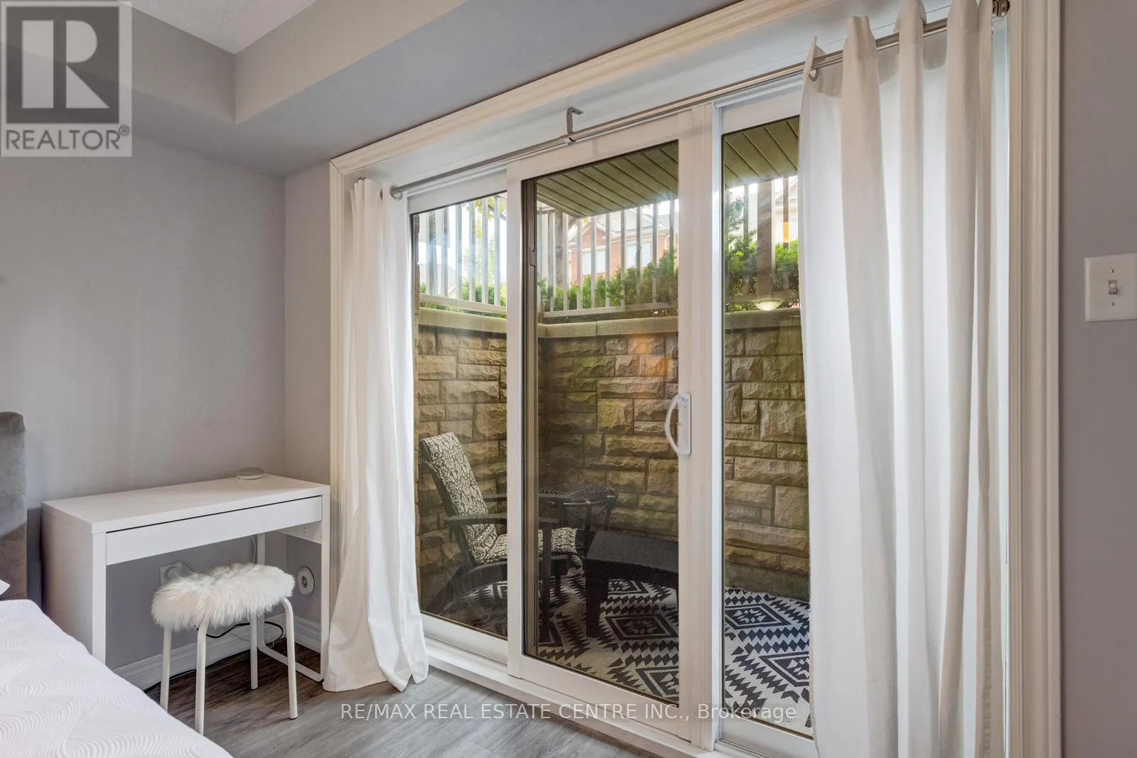 11 - 3250 BENTLEY DRIVE