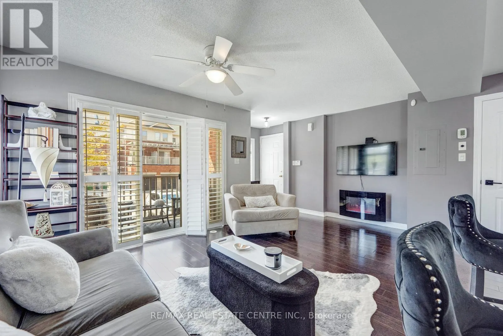 11 - 3250 BENTLEY DRIVE