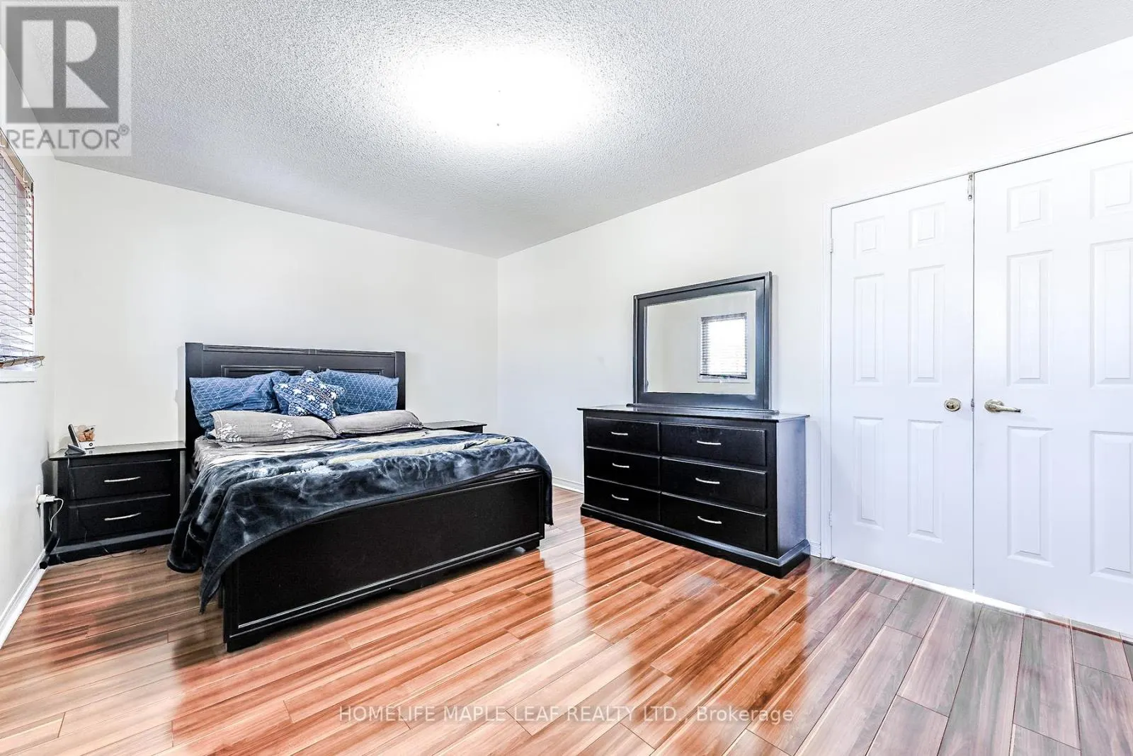 45 SEASIDE CIRCLE