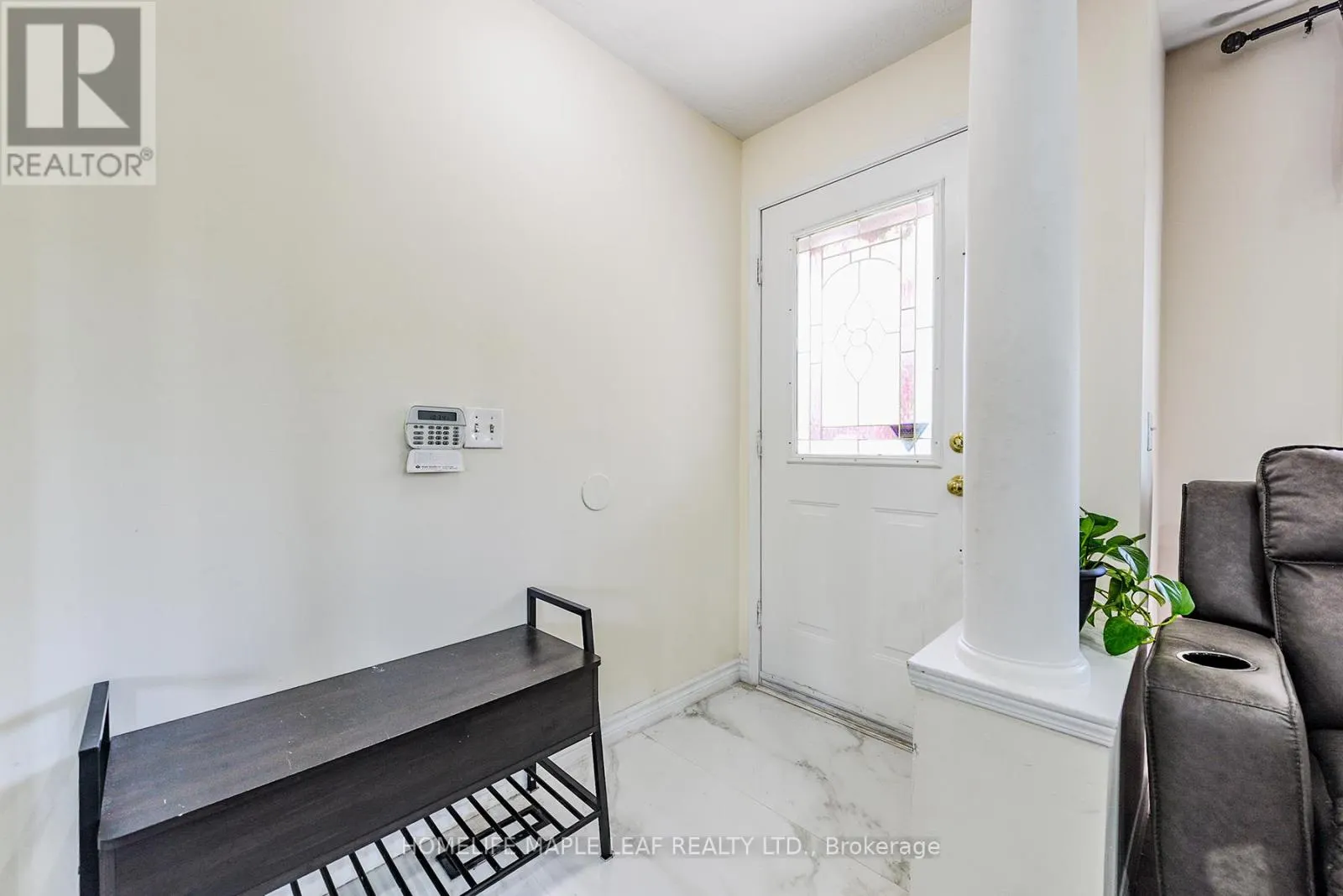 45 SEASIDE CIRCLE