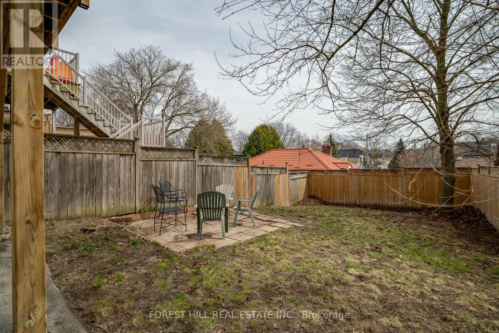 4053 OLD DUNDAS STREET