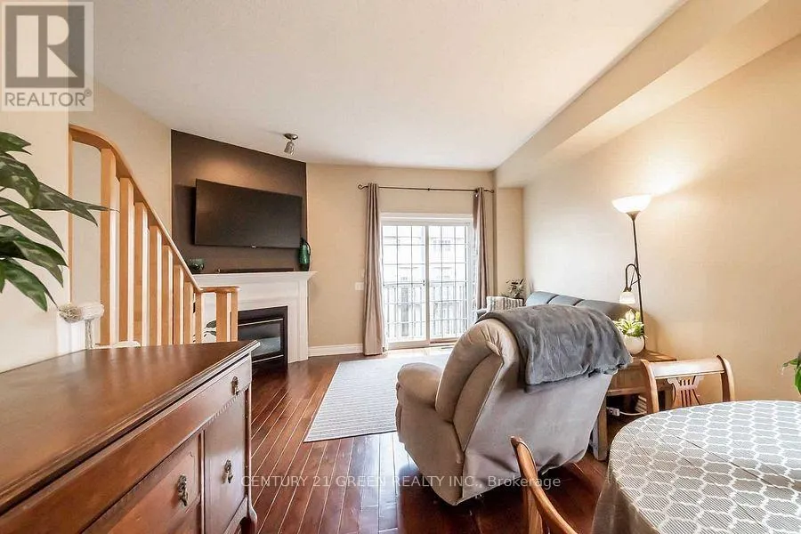 16 - 5080 FAIRVIEW STREET
